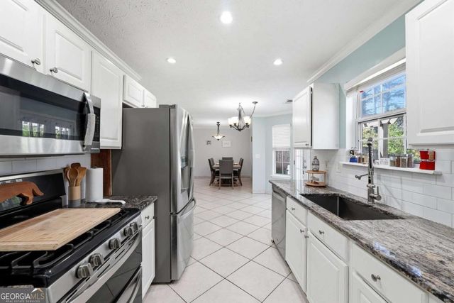 4643 Noah Overlook W, Acworth, GA 30101