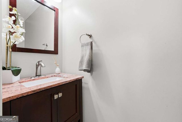 4643 Noah Overlook W, Acworth, GA 30101