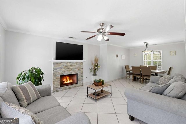 4643 Noah Overlook W, Acworth, GA 30101