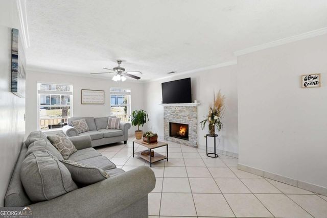 4643 Noah Overlook W, Acworth, GA 30101