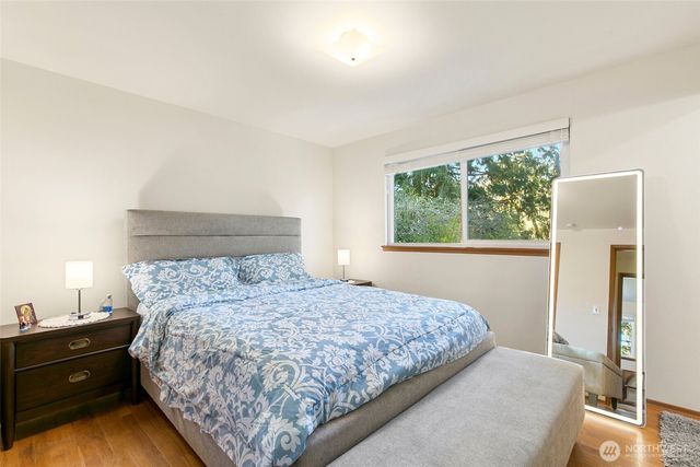 135 NW 181st Street, Shoreline, WA 98177