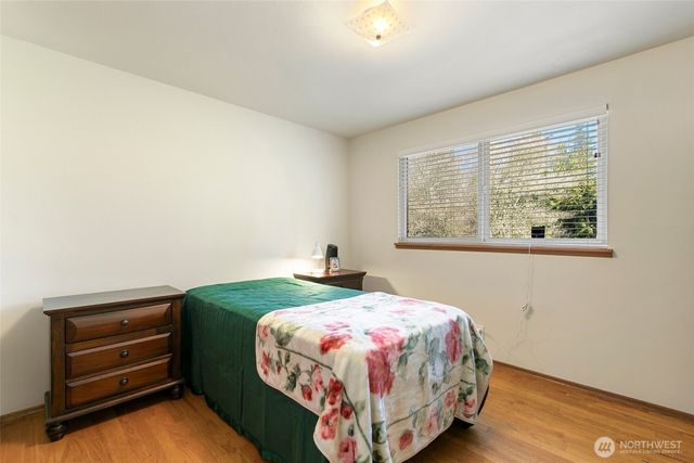 135 NW 181st Street, Shoreline, WA 98177
