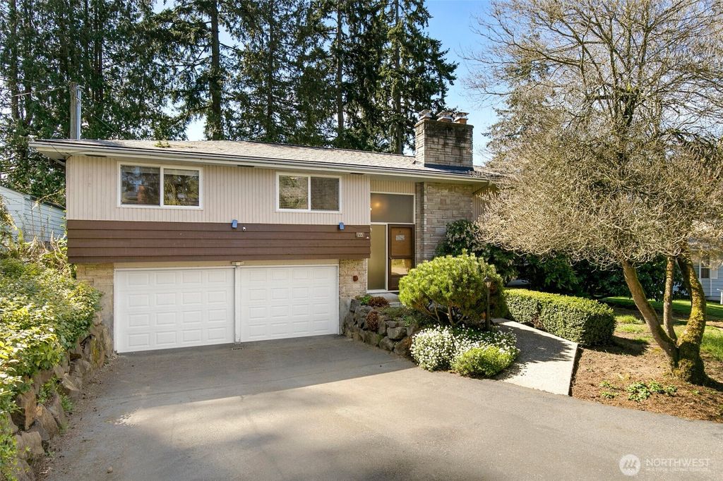 135 NW 181st Street, Shoreline, WA 98177