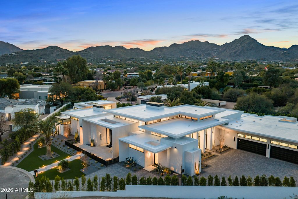 6900 E BELMONT Avenue, Paradise Valley, AZ 85253 — exterior