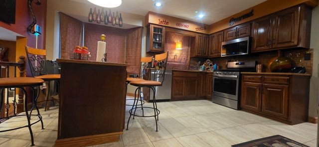 4973 Arquilla Drive, Richton Park, IL 60471