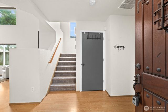 4618 Denton Lane SE, Lacey, WA 98503