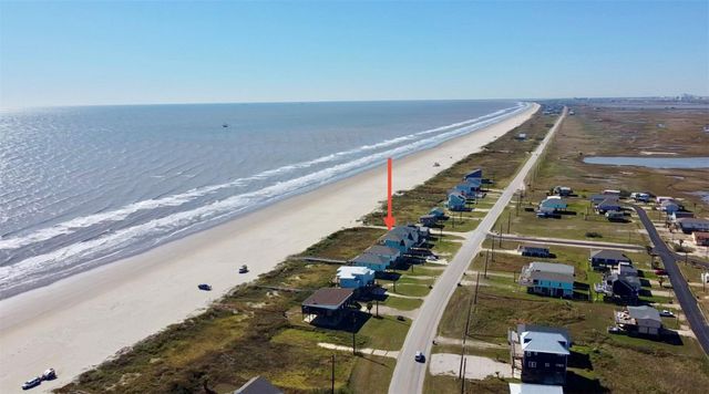 4518 Blue Water Hwy, Freeport, TX 77541