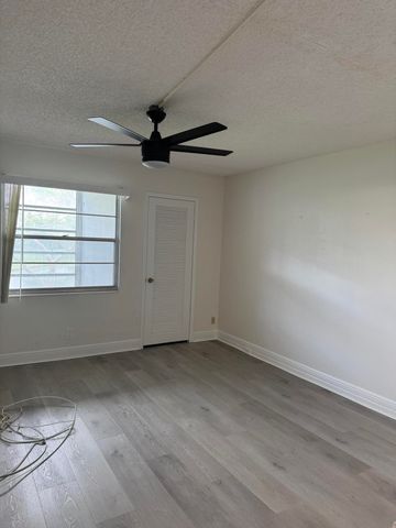 2039 Rexford C, Boca Raton, FL 33434