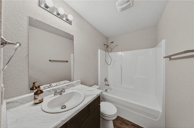 4714 W Hoover Loop, Fayetteville, AR 72704