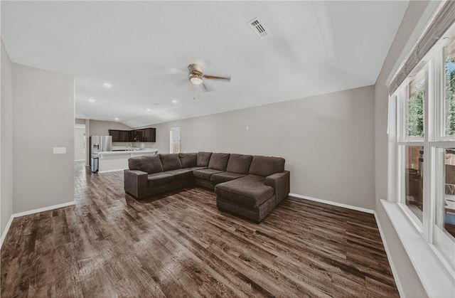 4714 W Hoover Loop, Fayetteville, AR 72704