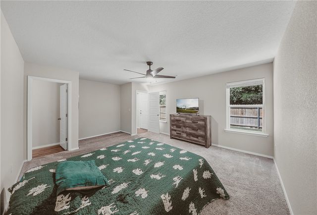 4714 W Hoover Loop, Fayetteville, AR 72704