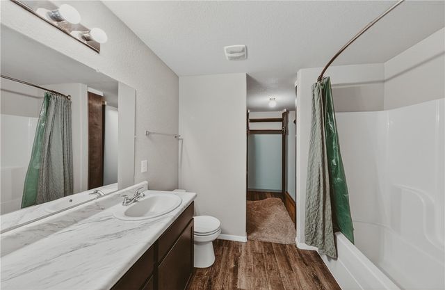 4714 W Hoover Loop, Fayetteville, AR 72704