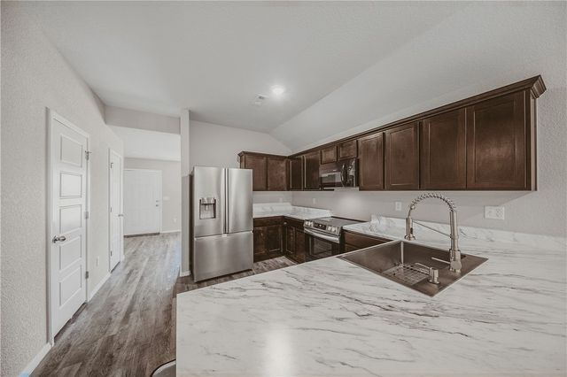 4714 W Hoover Loop, Fayetteville, AR 72704