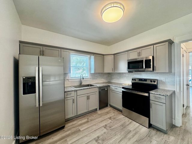 133 S 42nd St, Louisville, KY 40212