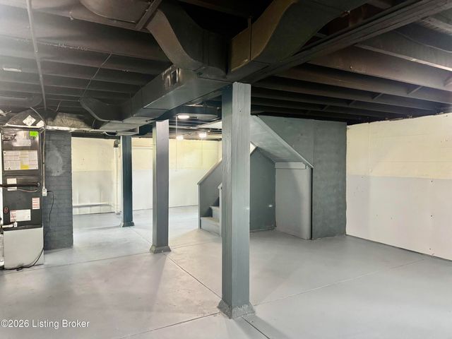 133 S 42nd St, Louisville, KY 40212