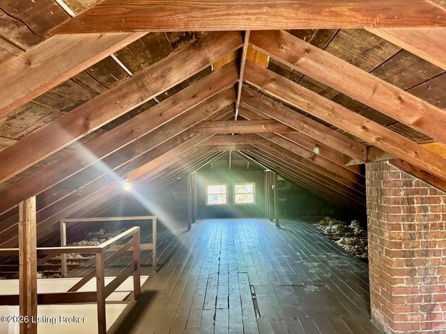 133 S 42nd St, Louisville, KY 40212