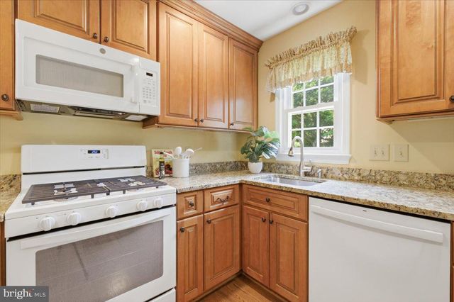 7824 WATER VALLEY CT, Springfield, VA 22153