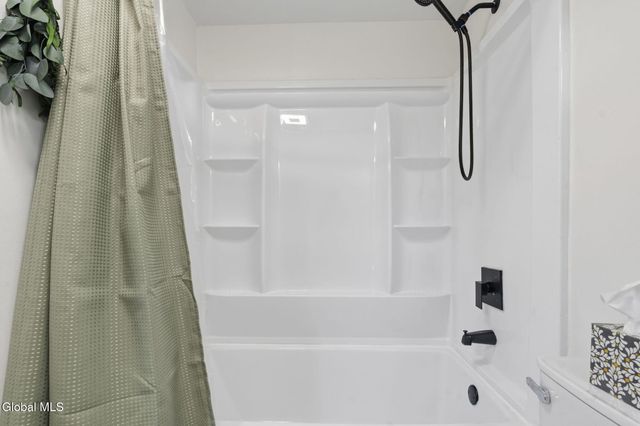 241 Lape Road, Schodack, NY 12123