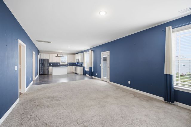 1075 Vanguard Dr, Spring Hill, TN 37174