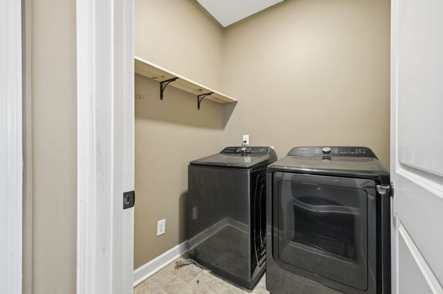 1075 Vanguard Dr, Spring Hill, TN 37174