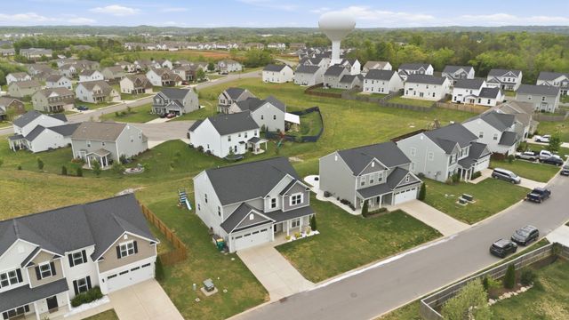 1075 Vanguard Dr, Spring Hill, TN 37174