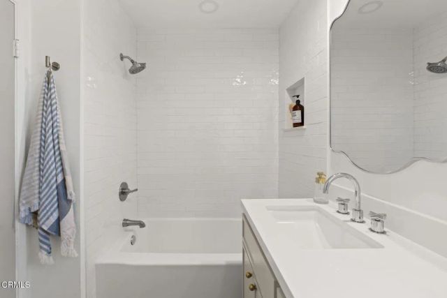 2219 Goldsmith Avenue, Thousand Oaks, CA 91360
