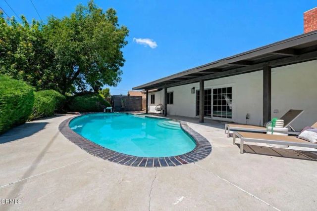 2219 Goldsmith Avenue, Thousand Oaks, CA 91360
