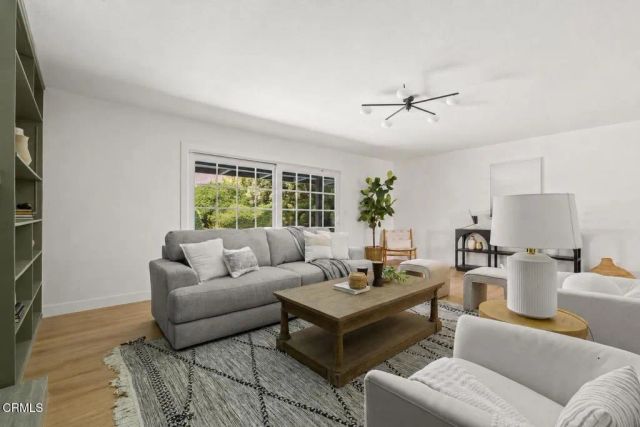 2219 Goldsmith Avenue, Thousand Oaks, CA 91360