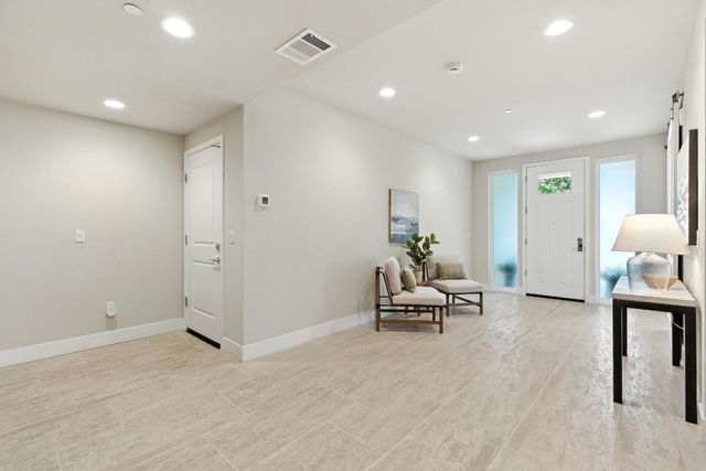 19 Waterline Place, Richmond, CA 94801