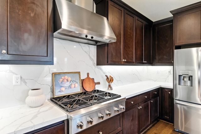 19 Waterline Place, Richmond, CA 94801