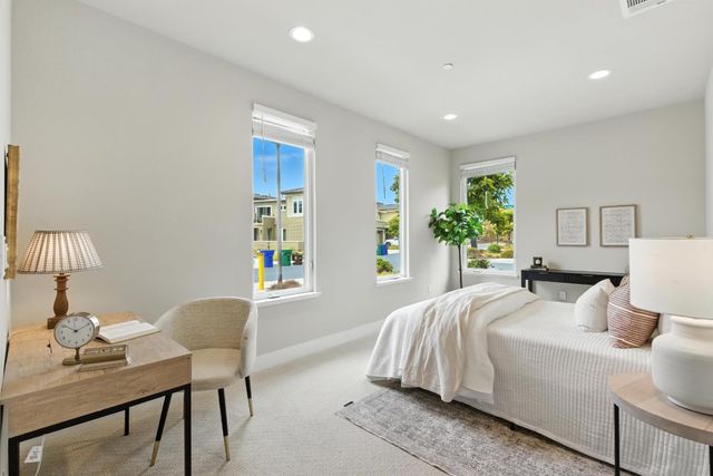 19 Waterline Place, Richmond, CA 94801