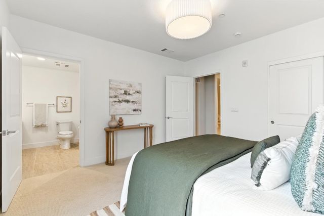 19 Waterline Place, Richmond, CA 94801