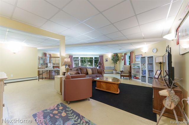 4423 Mason Road, Howell, MI 48843