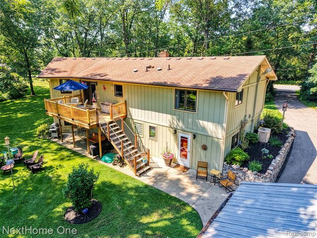 4423 Mason Road, Howell, MI 48843