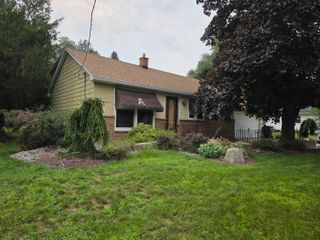 11674 8th Avenue NW, Grand Rapids, MI 49534
