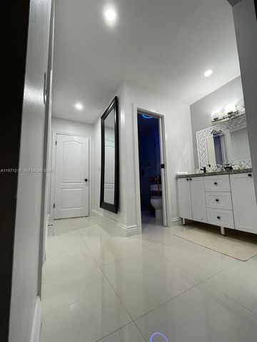 13123 SW 26th Ter, Miami, FL 33175