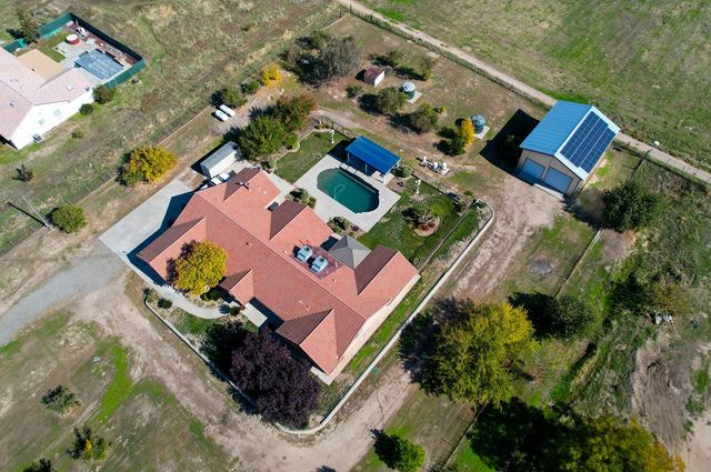 16861 Paula Road, Madera, CA 93636