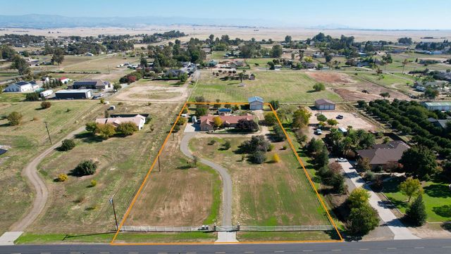 16861 Paula Road, Madera, CA 93636