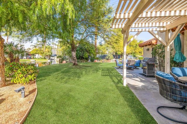 117 Trento Circle, Palm Desert, CA 92211