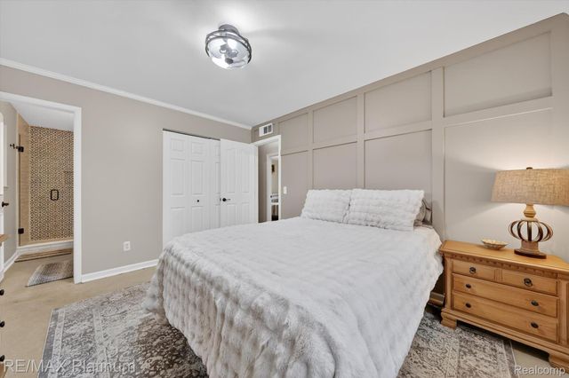 23935 Lynwood Drive, Novi, MI 48374