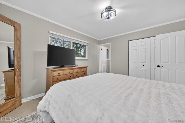 23935 Lynwood Drive, Novi, MI 48374