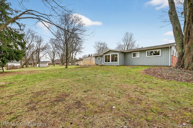 23935 Lynwood Drive, Novi, MI 48374