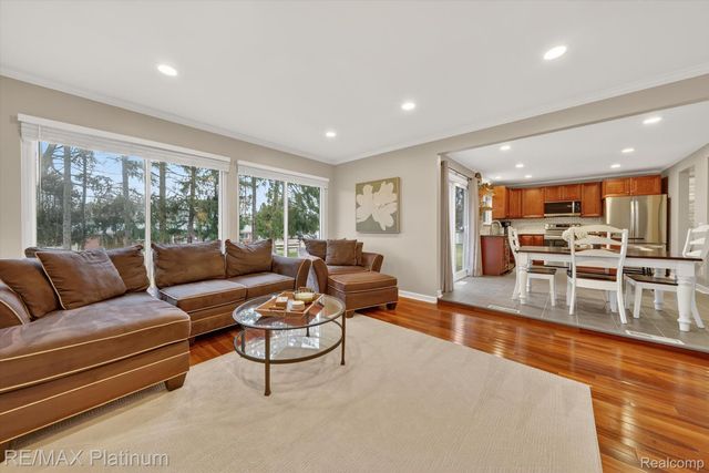 23935 Lynwood Drive, Novi, MI 48374