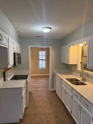 1932 ALCY RD, Memphis, TN 38114