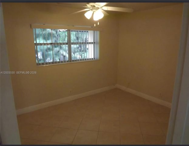 6709 N Kendall Dr 228, Pinecrest, FL 33156