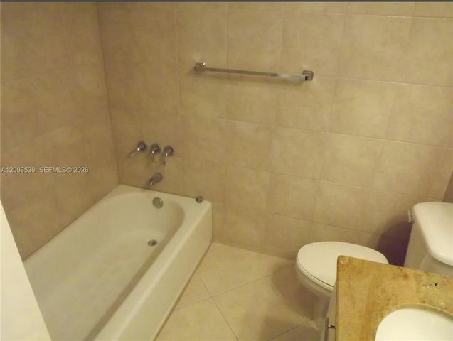 6709 N Kendall Dr 228, Pinecrest, FL 33156