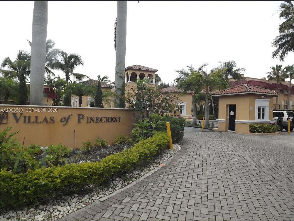6709 N Kendall Dr 228, Pinecrest, FL 33156