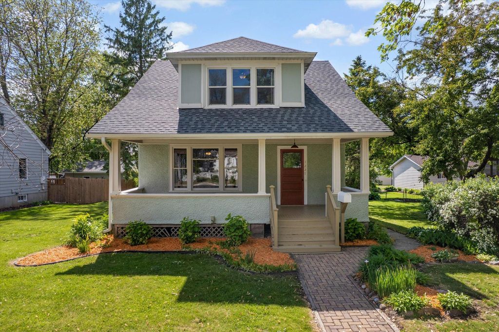 1227 2nd Street, Hudson, WI 54016