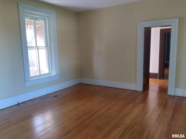 1018 8TH Avenue, Fulton, IL 61252