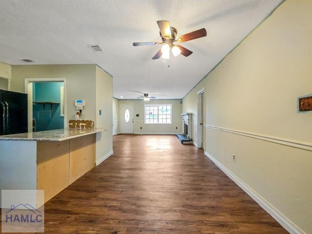 514 Heritage Drive, Hinesville, GA 31313